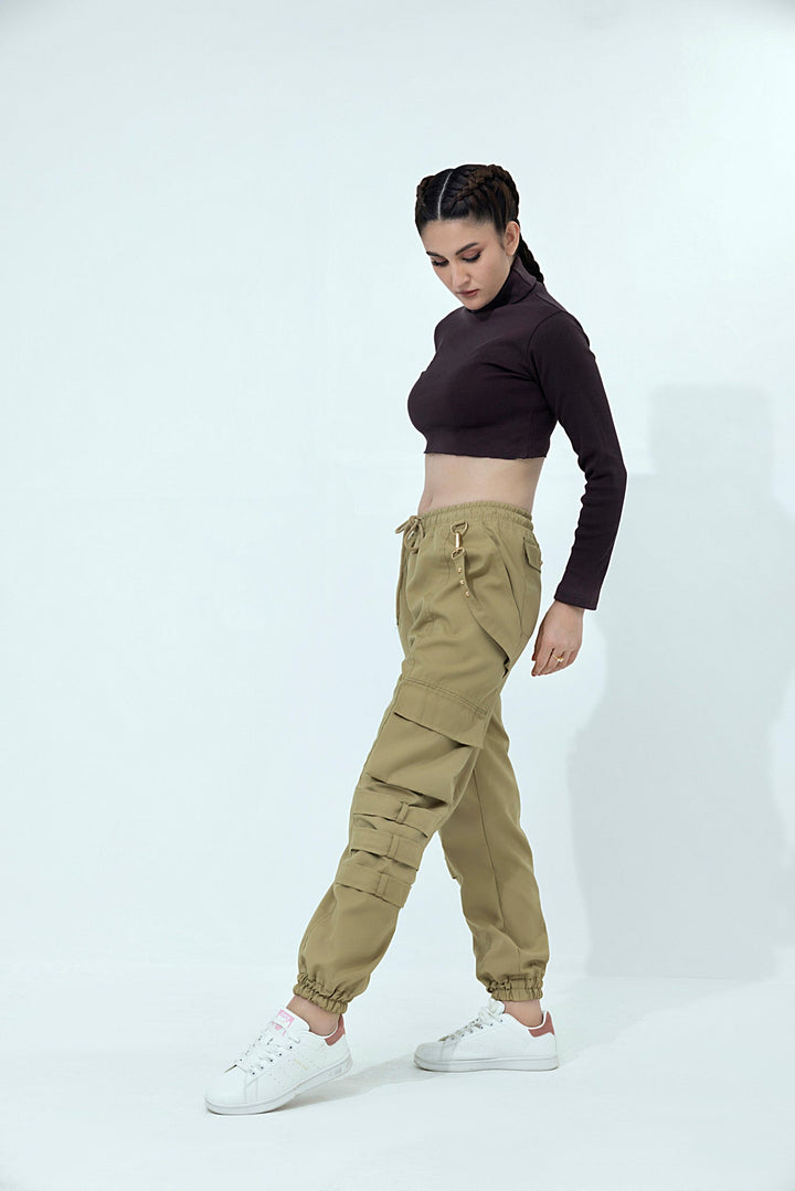 Women's khaki cargo pants.