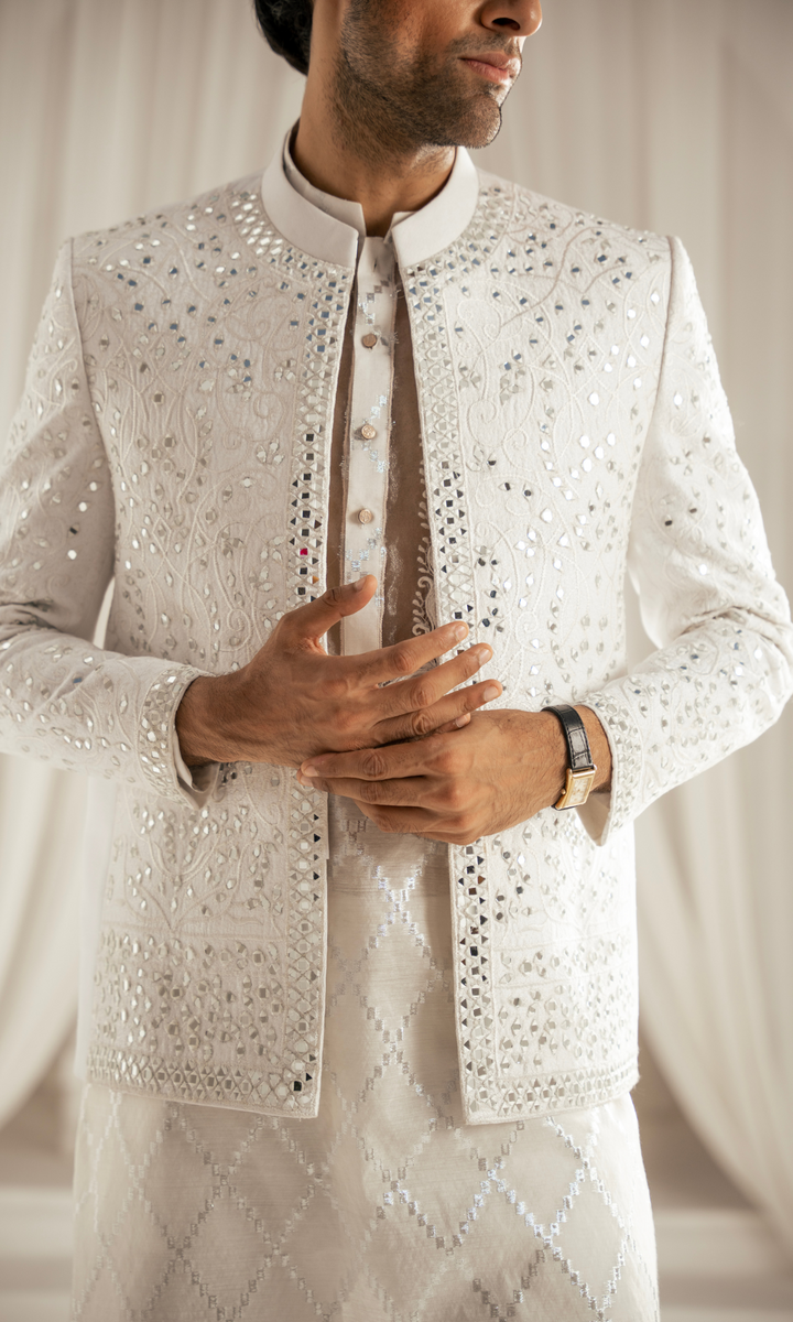 ER PC 3007 White Oud White Mirror kurta Edge Republic