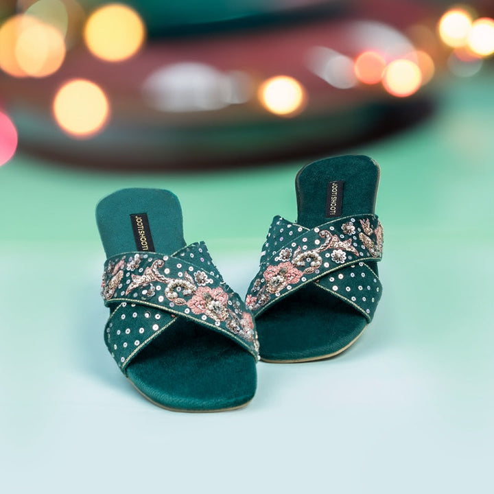 Akaya Slides (Green) Jooti Shooti