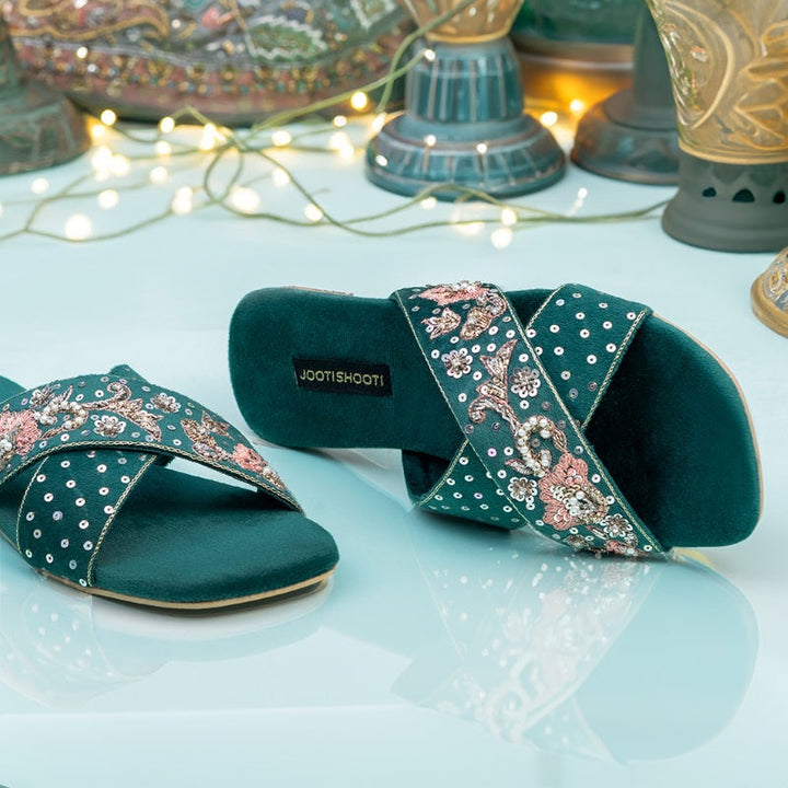Akaya Slides (Green) Jooti Shooti