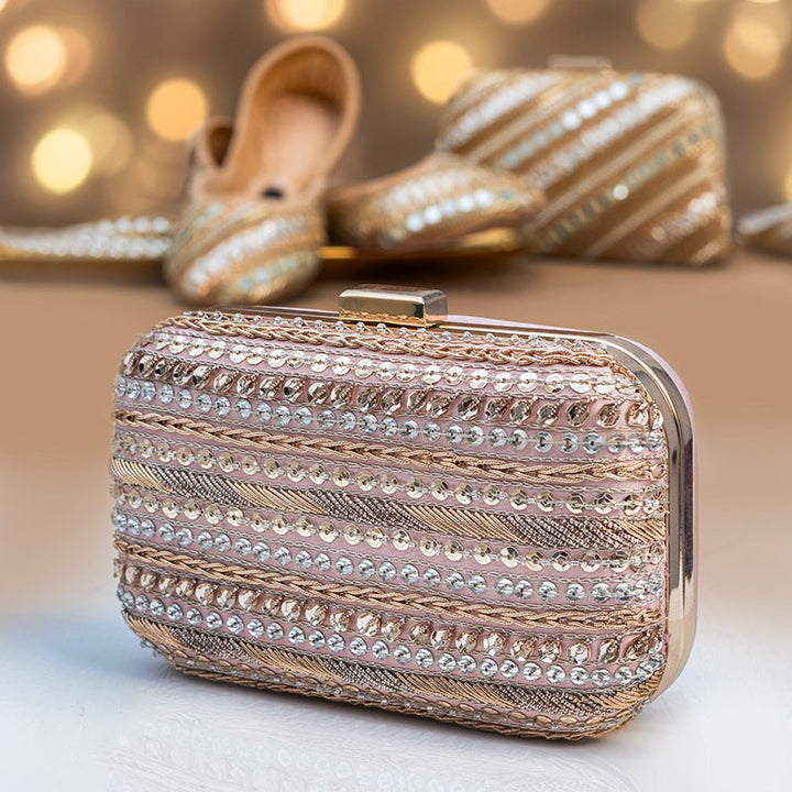 Nur Clutch Jooti Shooti