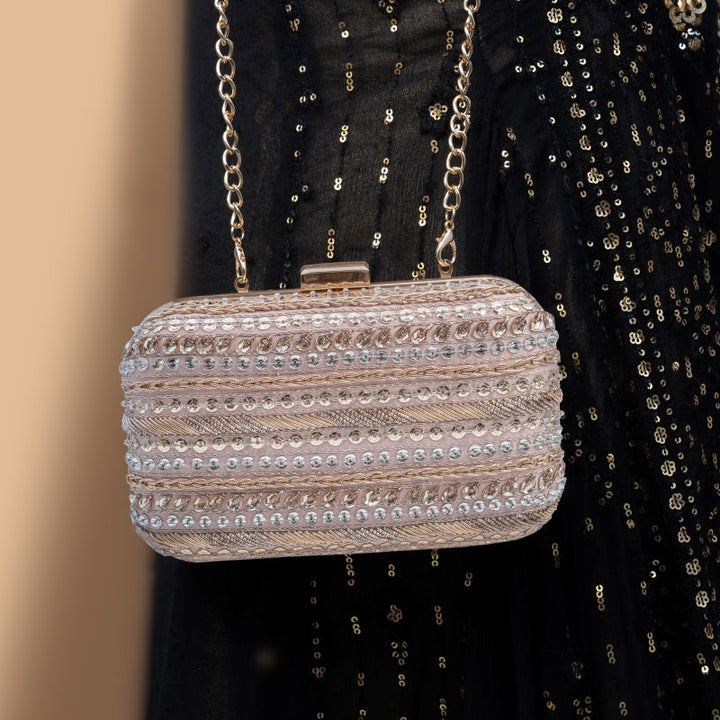 Nur Clutch Jooti Shooti