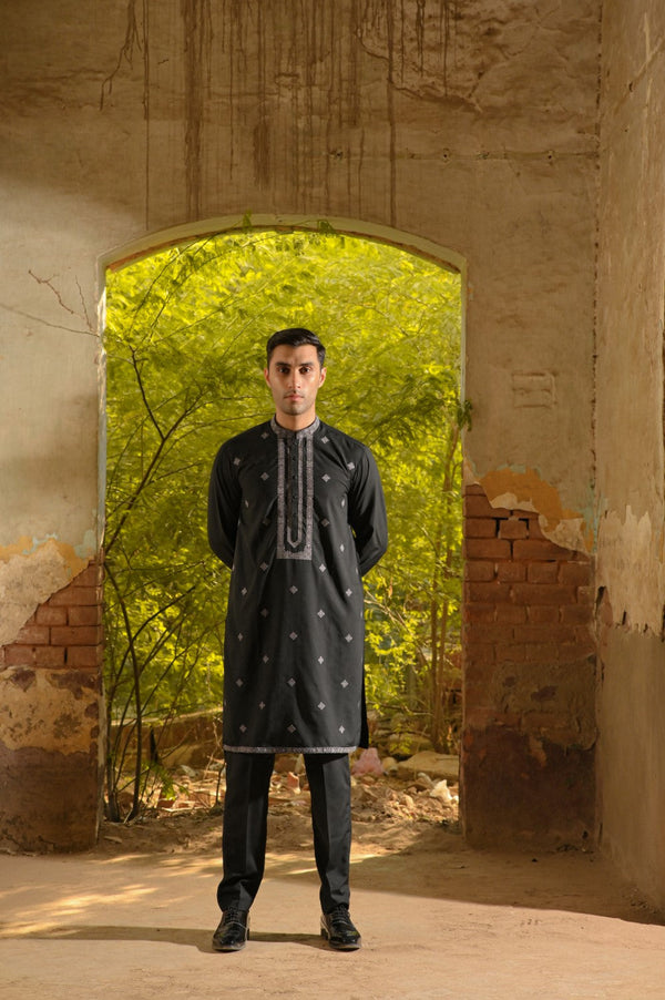 Men Unstitch Embroidered Neckline Kameez Shalwar With Front Spray Black