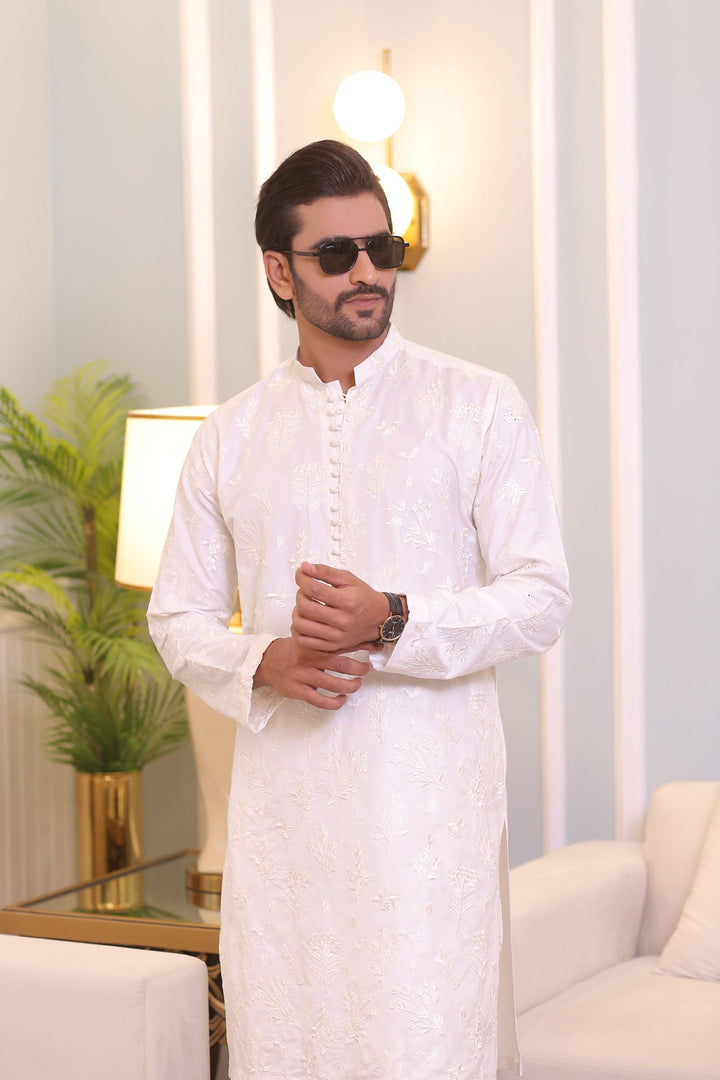CK 716 White Kurta Pajama Edge Republic