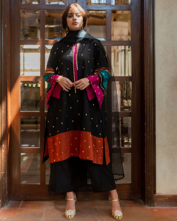 Kehkashan Miras