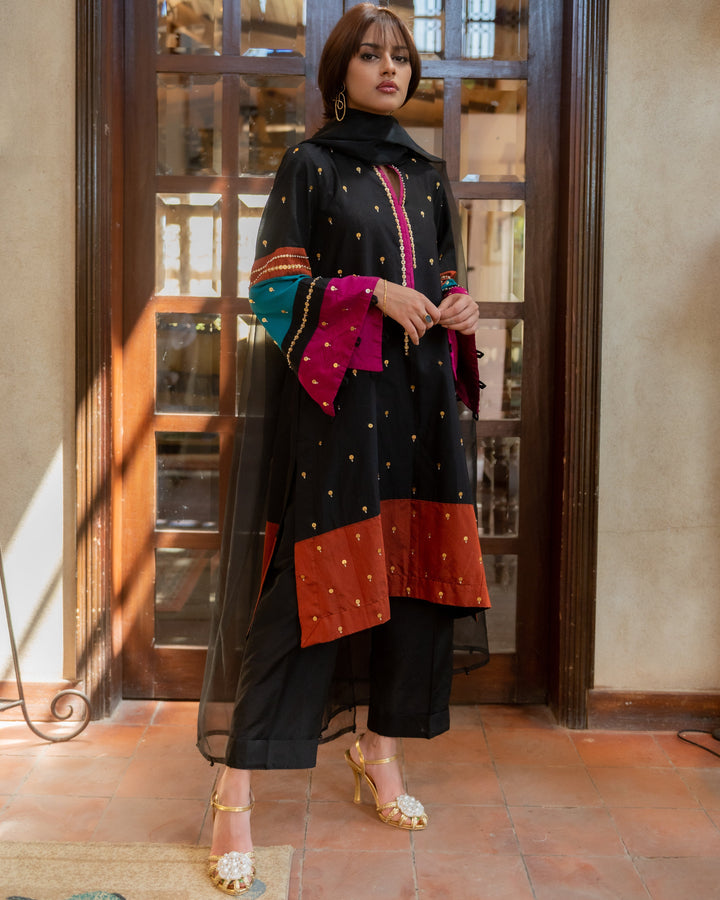 Kehkashan Miras