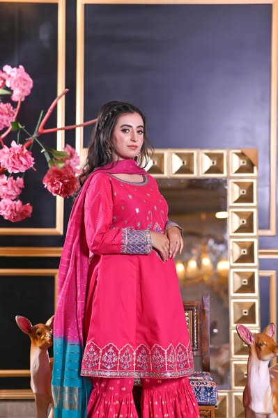 Nigah-e-Shokh Namal by TR