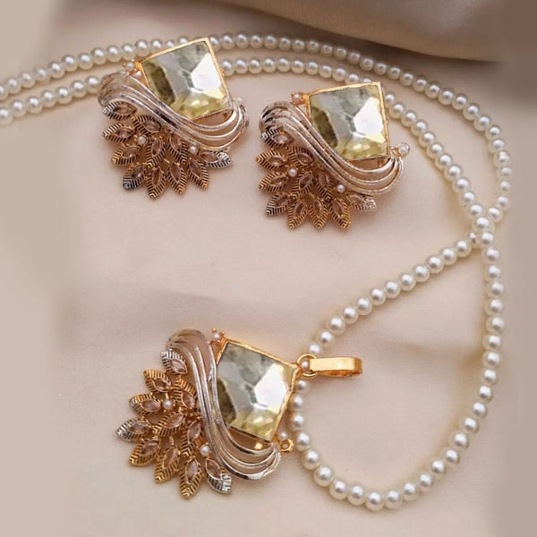 AYRA Locket Set (Golden) Rawayat