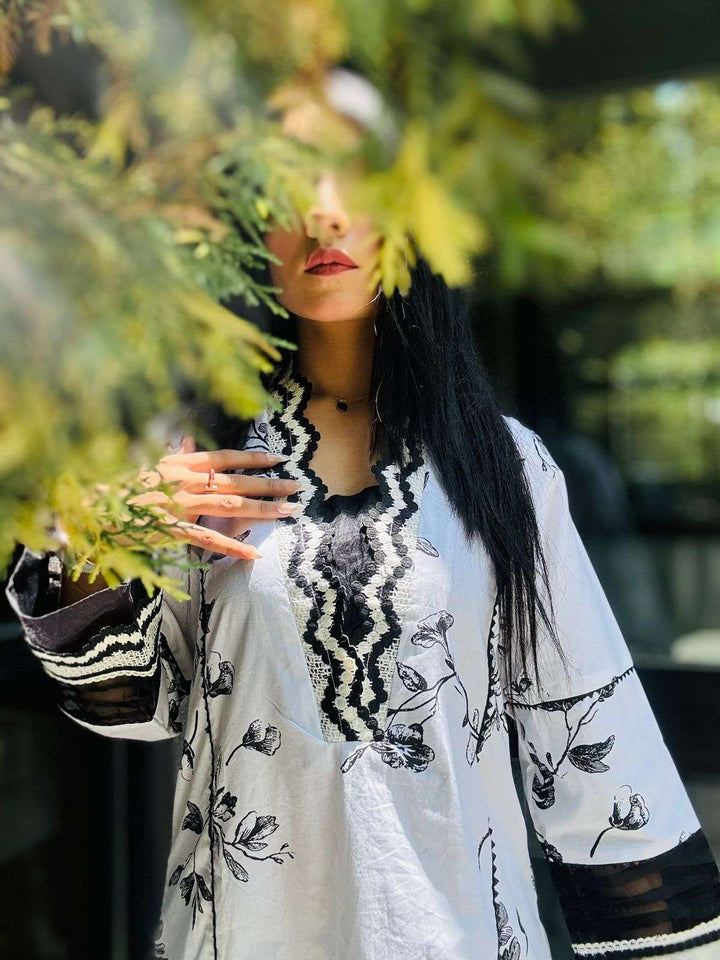 2 Piece Cotton Embroidred Suit