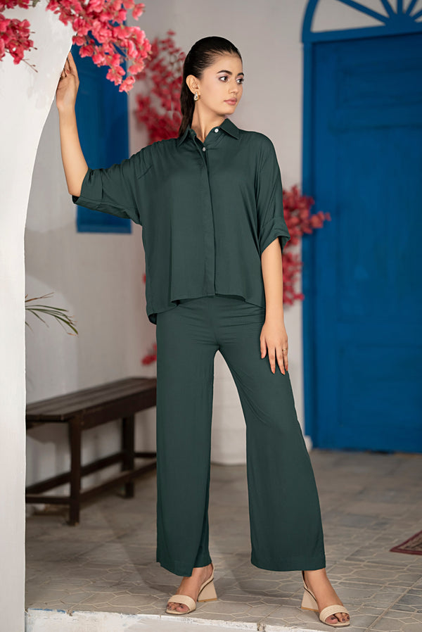 Front view of Emerise Relaxed Co-Ord Set in emerald green with drop shoulder shirt and wide leg pants